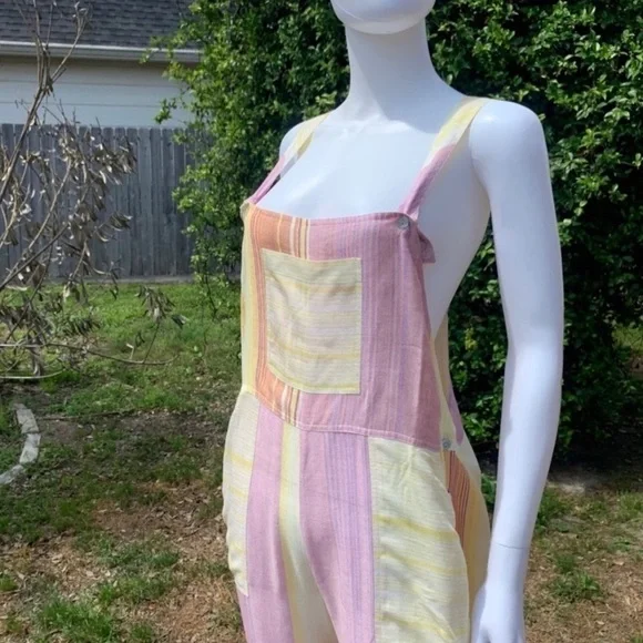 💋NWT Jen’s Pirate Booty Carnaval Crop Sunset Overalls - Picture 12 of 16